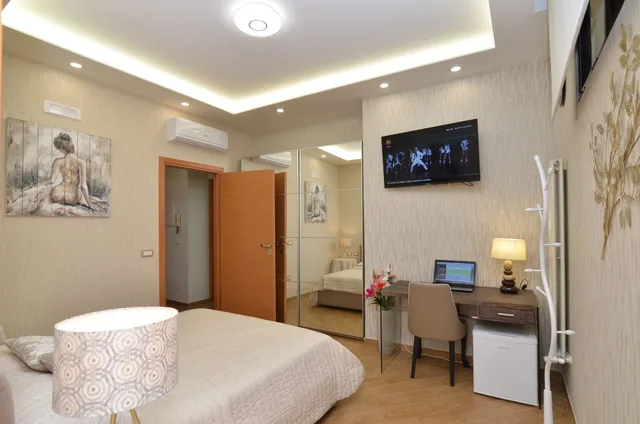 غرفة سوبيريور بسرير كوين، Caserta Deluxe 2/7