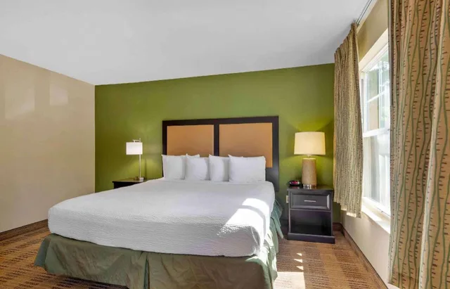 غرفة بسرير كينج بغرفة نوم واحدة، Extended Stay America Select Suites - Orlando - Maitland - Summit Tower Blv 1/9