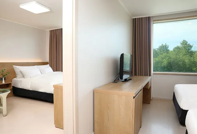 Family, Suite, Triple, Pool Access، Bloom Hotel 2/3