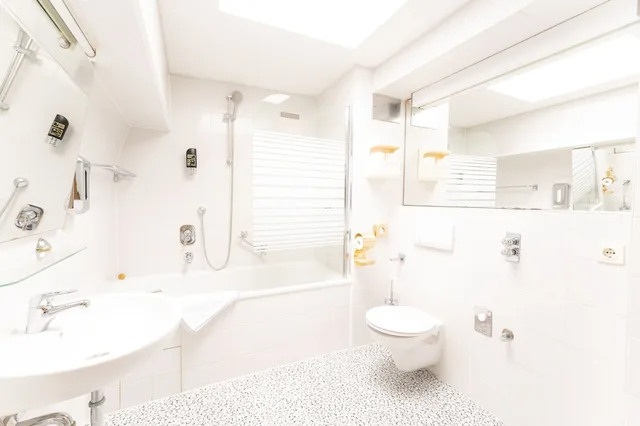 Comfort, Apartment, 1 Single and 2 Queen Beds، Hotel Astoria Am Urachplatz 8/8