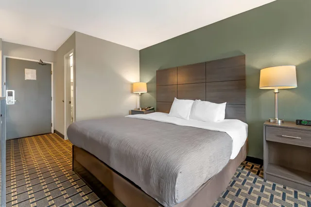 غرفة بسرير مزدوج، Quality Inn Mauston I-90 6/7