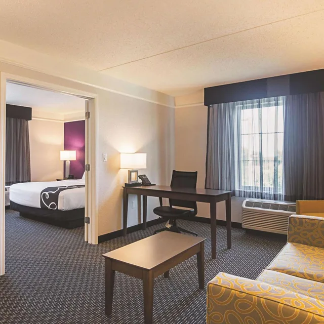 جناح بسرير كينج، La Quinta Inn Suites Oklahoma City Nw Expwy 2/3