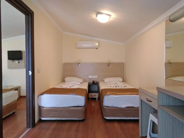 غرفة كلاسيكية بسريرين منفصلين، Kleopatra Bavyera Hotel 4/8