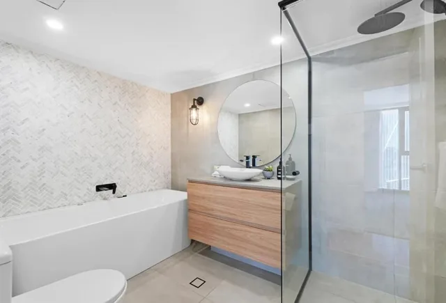 3 Bedrooms, Deluxe, Apartment, 2 Double and Twin Beds، Surfers Aquarius 4/4
