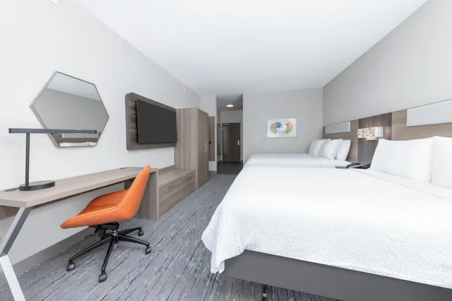 Suite, 2 Double Beds, Extra Floor Space, Accessible، Holiday Inn Express Suites Beeville 4/10