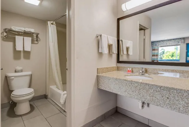 غرفة سوبيريور بسريرين مزدوجين للمدخنين، Econo Lodge Inn & Suites Enid South 3/5