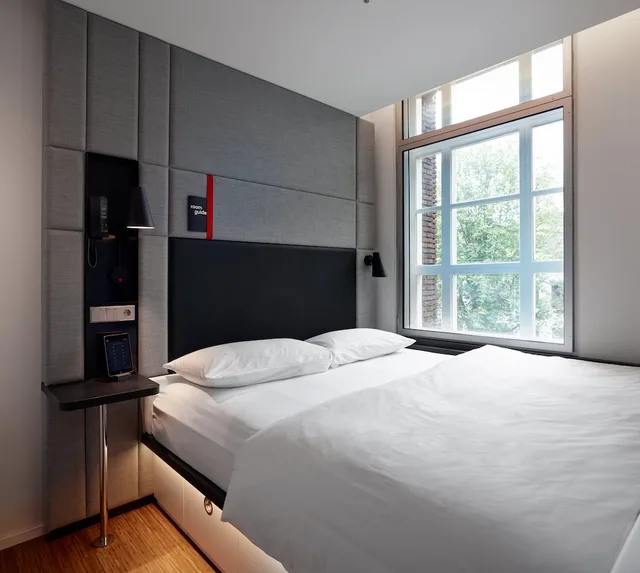 غرفة بسرير كينج في طابق مرتفع، Citizenm Amstel Amsterdam Hotel 1/10