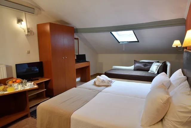 2 Bedrooms, Apartment, Four Seasons Skg Thessaloniki 4/7