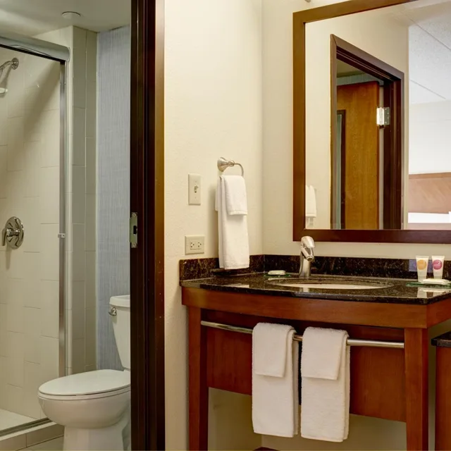 غرفة بسرير كينج مع أريكة في طابق مرتفع، Hyatt Place Phoenix North 3/3
