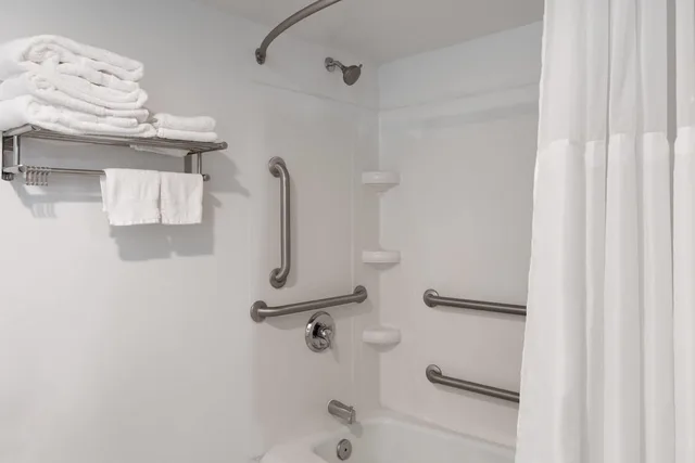 غرفة بسريرين مزدوجين لذوي الإعاقة، Days Hotel by Wyndham Williamsburg I-64 8/10