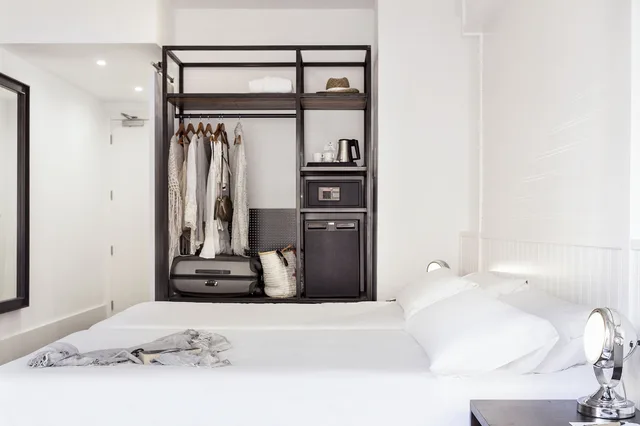 غرفة بسريرين منفصلين بشرفة، Hotel Delamar - Adults Only 7/10