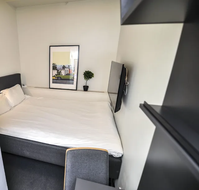 SIngle room No Window، Moment Hotels 8/8