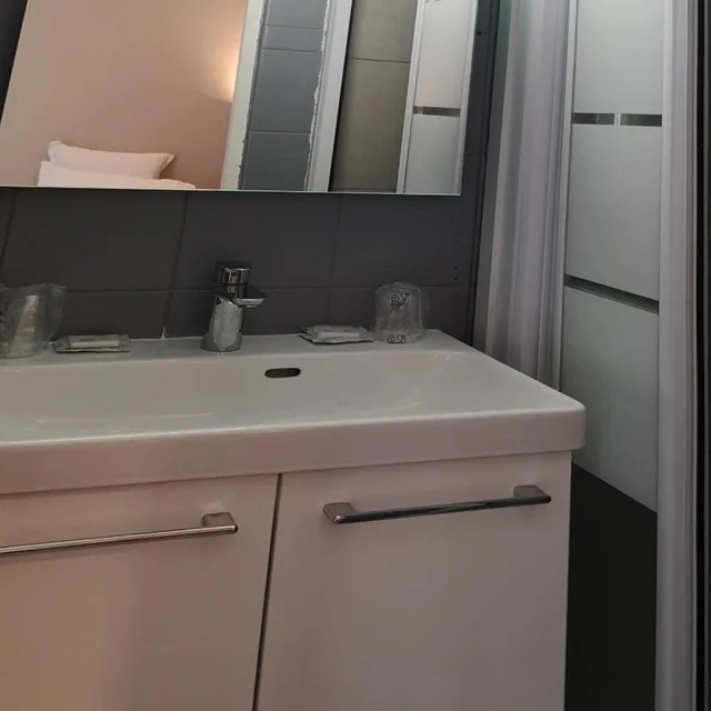 غرفة مفردة، HOTEL HIPPODROME 5/8