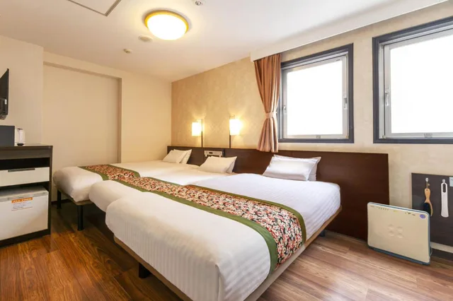 Triple Room Non Smoking - Activity, Dotonbori Hotel 2/4