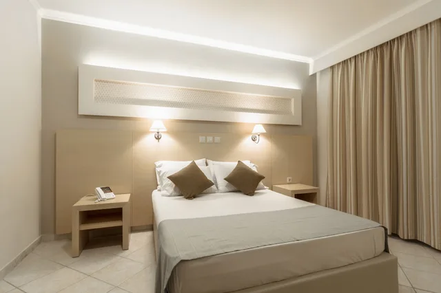 Standard, Double Bed, Land View، Karras Hotel 9/10