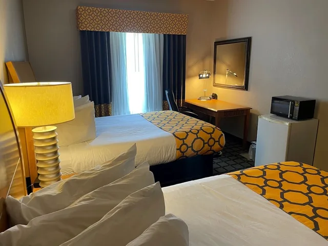 غرفة بسريرين كوين، Baymont By Wyndham West Plains 4/5