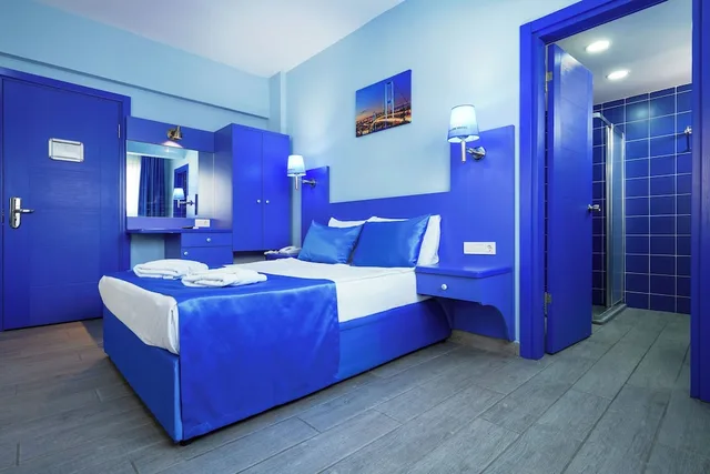 غرفة ديلوكس رباعية بسريرين منفصلين، Avlion Hotel Alanya 3/5