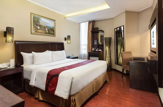 غرفة سوبيريور بسرير كينج بإطلالة على المدينة للمدخنين، Best Western Mangga Dua Hotel And Residence 1/4