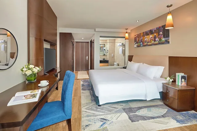غرفة سوبيريور بسرير كينج بإطلالة على المدينة، The Hanoi Club Hotel Lake Palais Residences 3/4