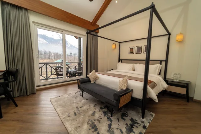 Classic, King Bed, Valley View, Balcony, Nivasana Manali 2/7