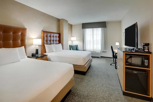 غرفة بسريرين كوين في طابق مرتفع، Drury Inn and Suites Montgomery 3/4