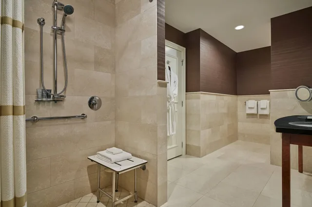 غرفة بسريرين كوين، Jw Marriott Chicago 8/10