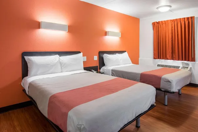 Room, 2 Double Beds, Motel6 Glassboro - Rowan University 2/7