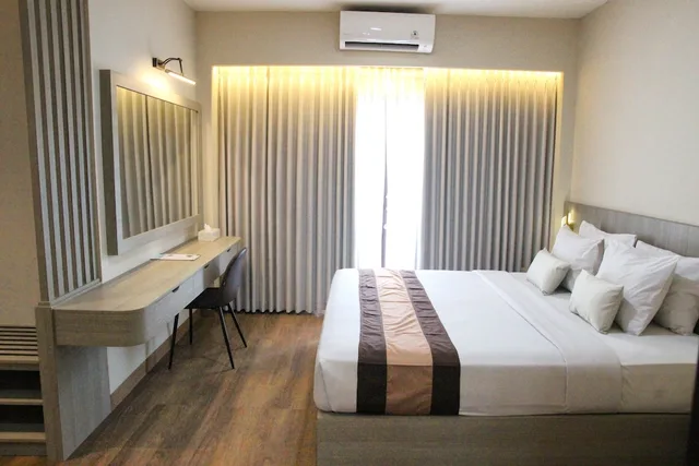 غرفة عائلية بإطلالة على المدينة، The Grand Santhi Hotel 3/9