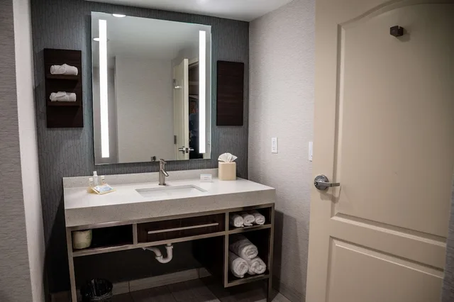 Suite, King Bed, Parlor, Sofa، Hilton Garden Inn Fayetteville Fort Bragg 6/10