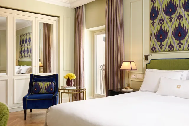 غرفة بريستيج بسرير كينج، Palazzo Ripetta 1/6