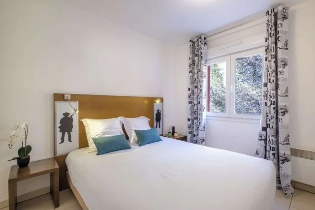 غرفة بسرير كوين، Comfort Aparthotel Antibes Le Maestria 4/6