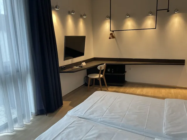 غرفة قياسية بسريرين منفصلين، Hotel im Leskanpark 2/4
