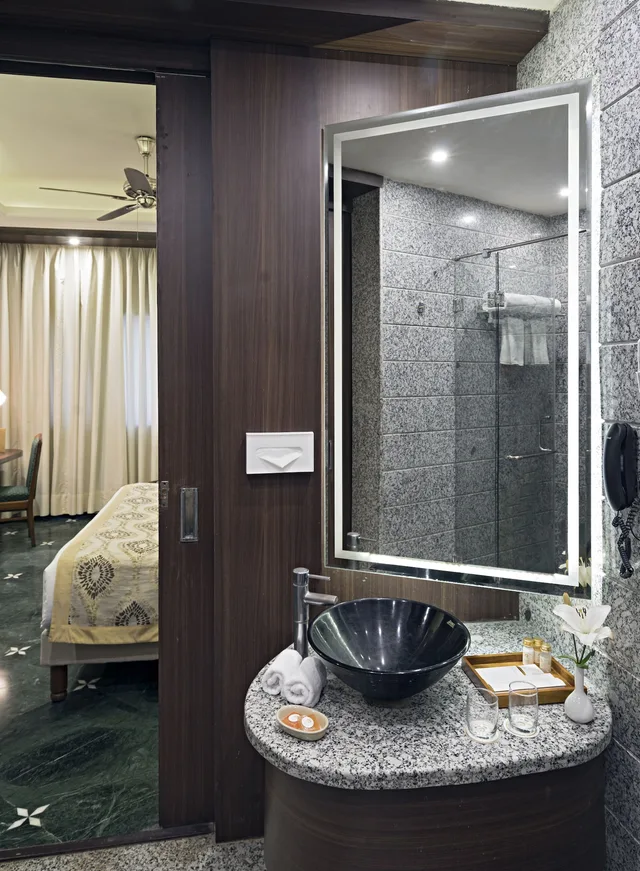 Club, King Bed, Hotel Clarks Amer Jaipur 6/7
