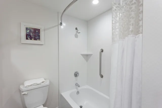 غرفة بسرير كينج مع أريكة، Hampton Inn Los Angeles/Arcadia/Pasadena 5/5