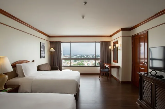 غرفة بريميير بسرير كينج، Centara Riverside Hotel Chiang Mai 3/4