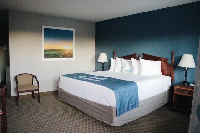 غرفة بسرير كوين، Days Inn by Wyndham Show Low 1/2