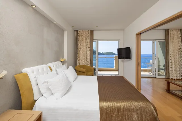 جناح، Akrotiri Beach - Adults Only 2/8