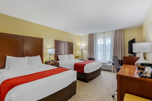 غرفة قياسية بسريرين كوين، Comfort Inn and Suites Hillsville I-77 3/8