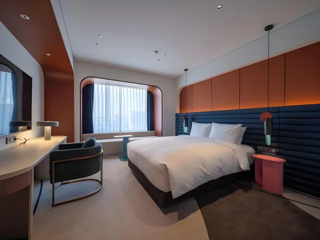 Boutique, Fitness, Double Bed, Indoor Pool، Enford Hotel 1/2