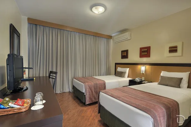 غرفة سوبيريور بسريرين منفصلين، Hotel Deville Business Maringa 2/4