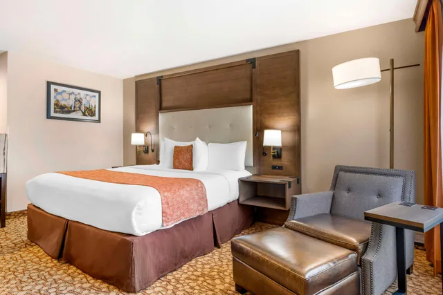 غرفة، Best Western Plus Mill Creek Inn 4/8