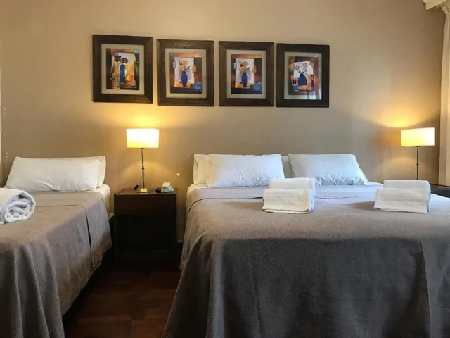 غرفة قياسية ثلاثية بثلاثة أسرّة، Gran Miglierina Hotel 1/2