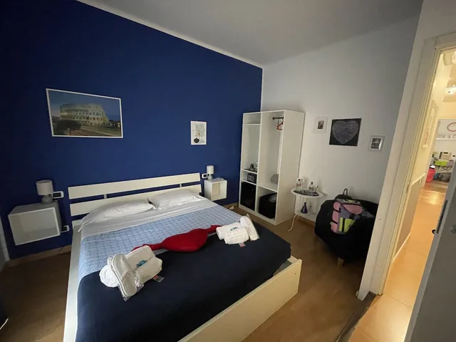 Blue, Queen Bed، Trasteveredreamsuites 5/10