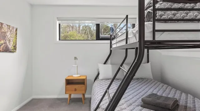 2 Bedrooms, Deluxe, Cabin, 1 Queen and 1 Bunk Bed, Discovery Resorts - Cradle Mountain 2/5