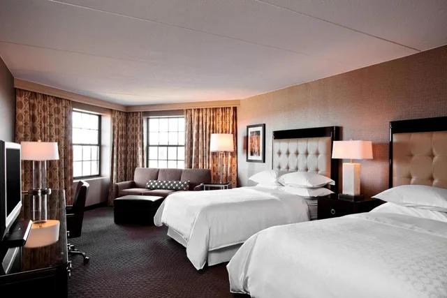 Superior, Double Bed, Dolce by Wyndham Parsippany 2/4