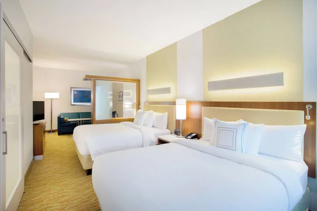 جناح بسريرين كوين لذوي الإعاقة، SPRINGHILL SUITES MT. LAUREL CHERRY HILL 1/3