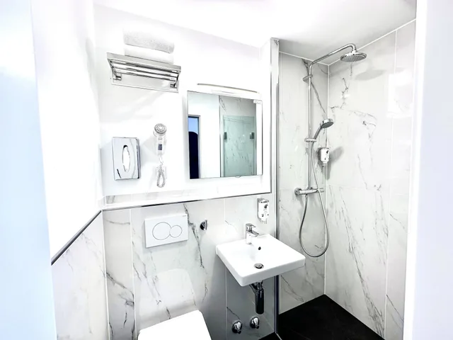 غرفة ديلوكس بسرير كينج، Rhein Hotel St.Martin 6/7