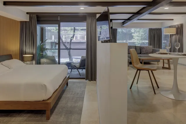 Master, Suite, King Bed, MX Grand Suites 4/8