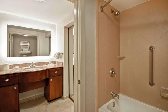جناح، Homewood Suites By Hilton Dover 2/3