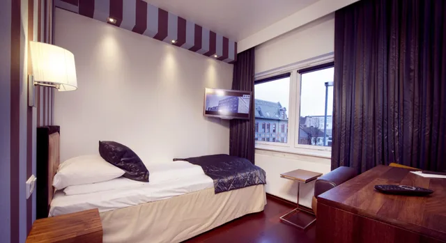 Compact, Single، Home Hotel Astoria 6/9